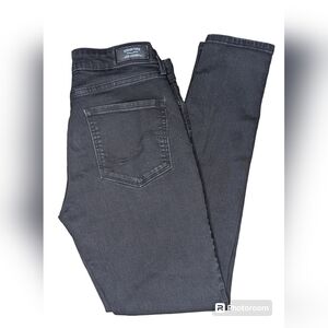 Signature Levi Strauss Modern Skinny Jeans